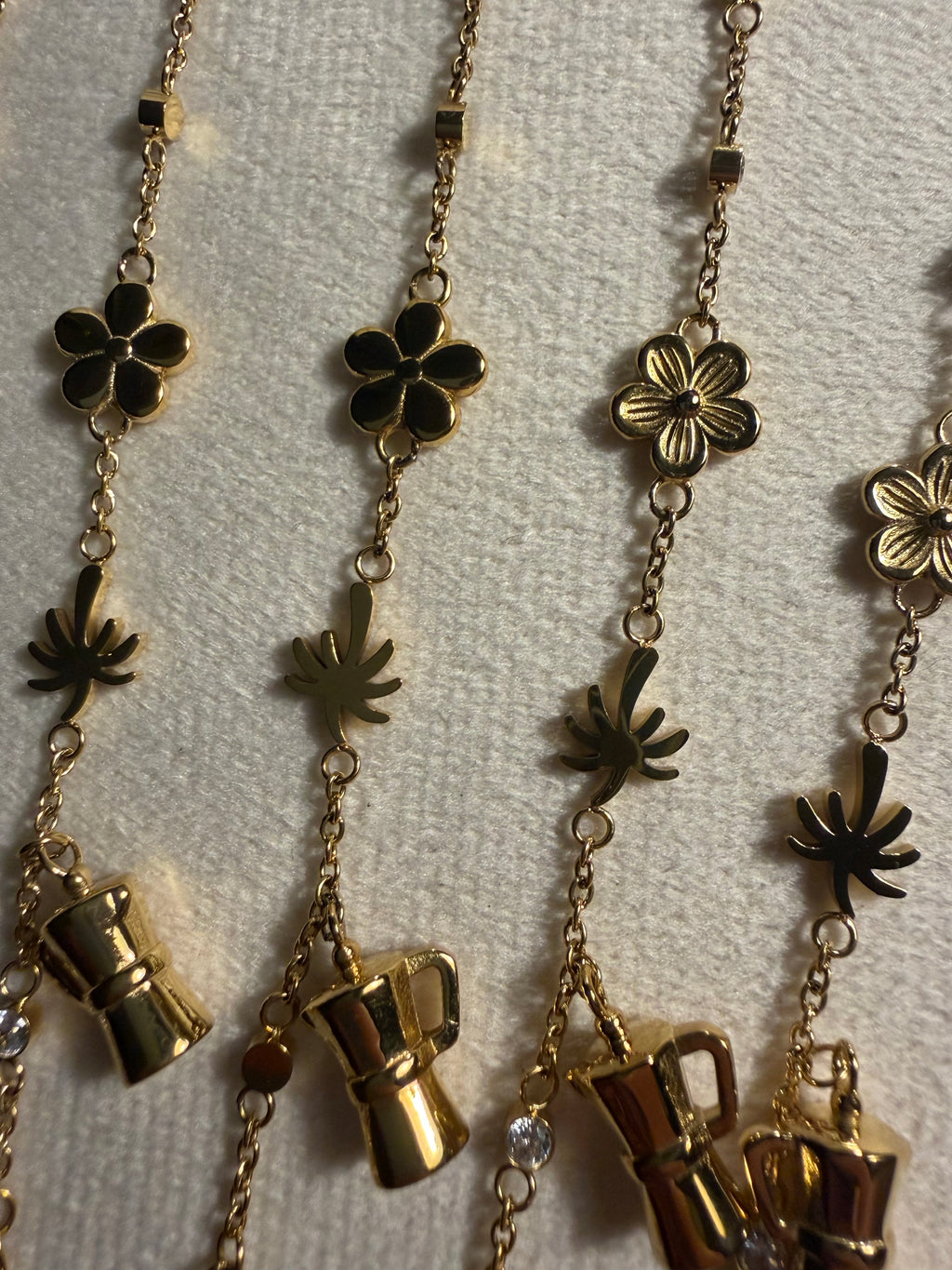 La Isla Charm Bracelet — DR 🇩🇴